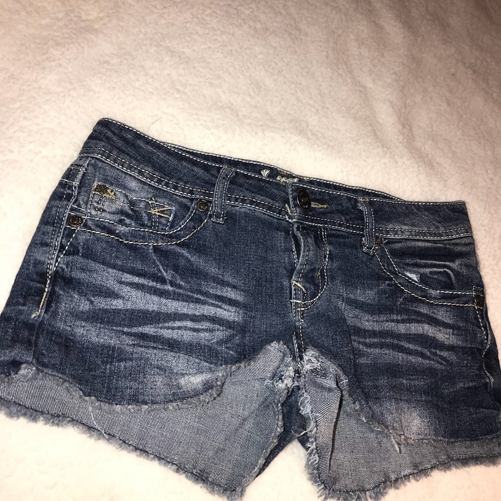 2 FOR $15. CUTE DENIM JEANS🔥